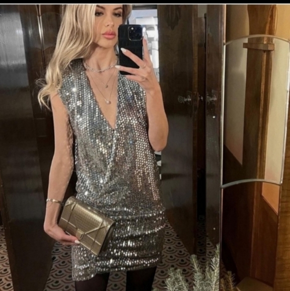 DRAPED SEQUIN DRESS - Picture 4 of 8